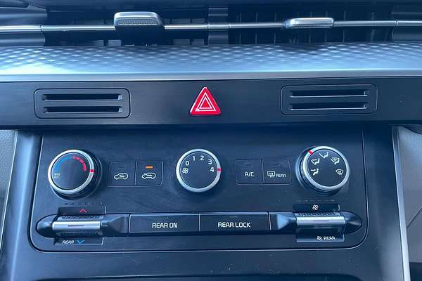 2022 Kia Carnival S KA4
