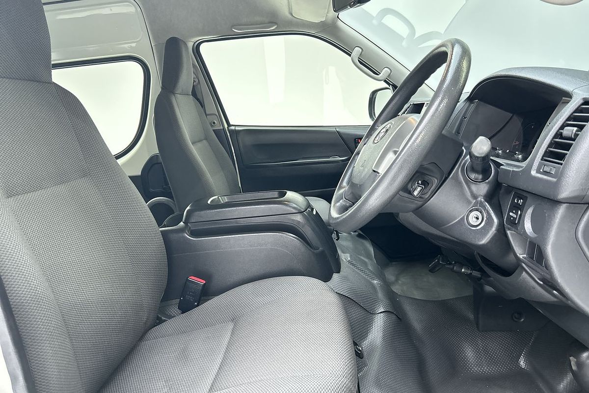 2014 Toyota Hiace Commuter KDH223R