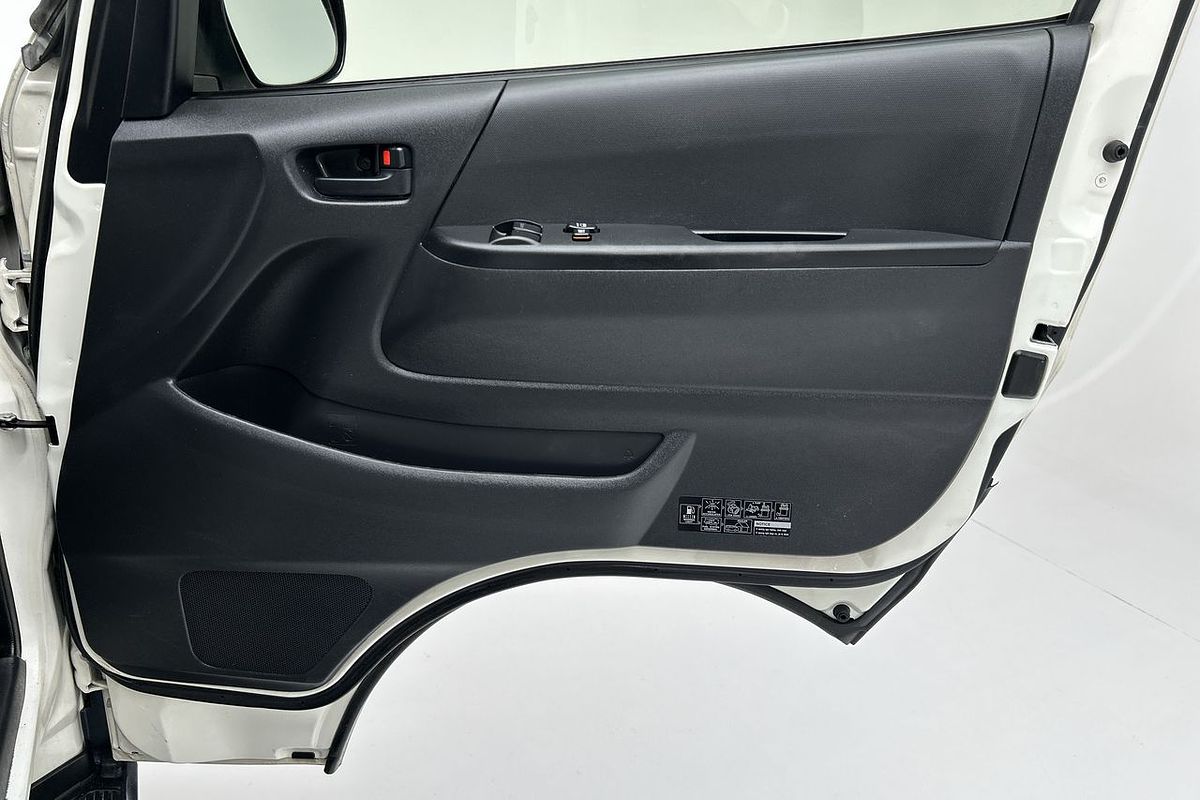 2014 Toyota Hiace Commuter KDH223R