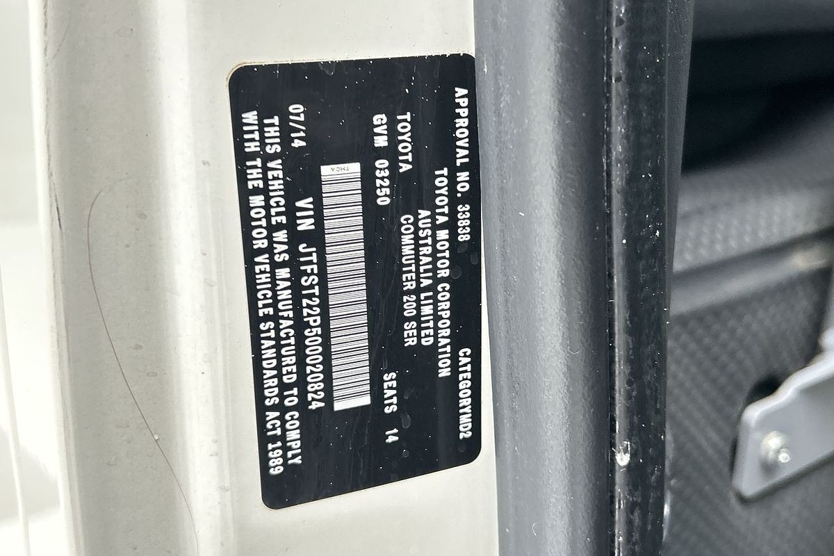 2014 Toyota Hiace Commuter KDH223R