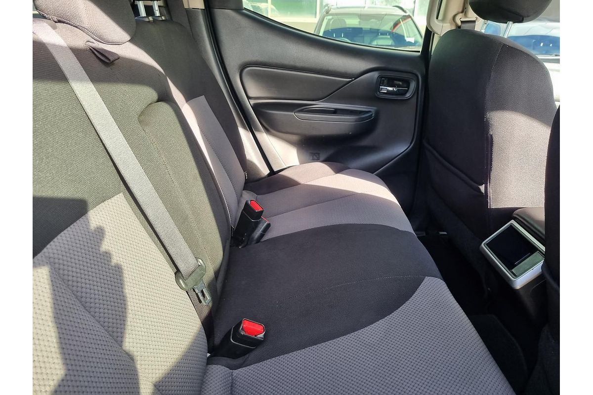 2021 Mitsubishi Triton GLX-R MR 4X4
