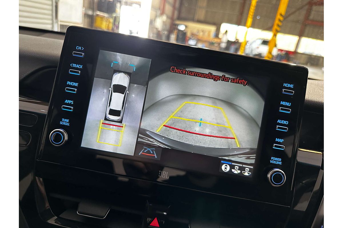 2022 Toyota Camry SL AXVH70R