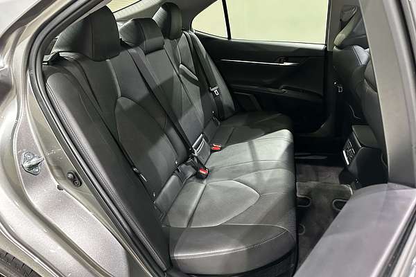 2022 Toyota Camry SL AXVH70R