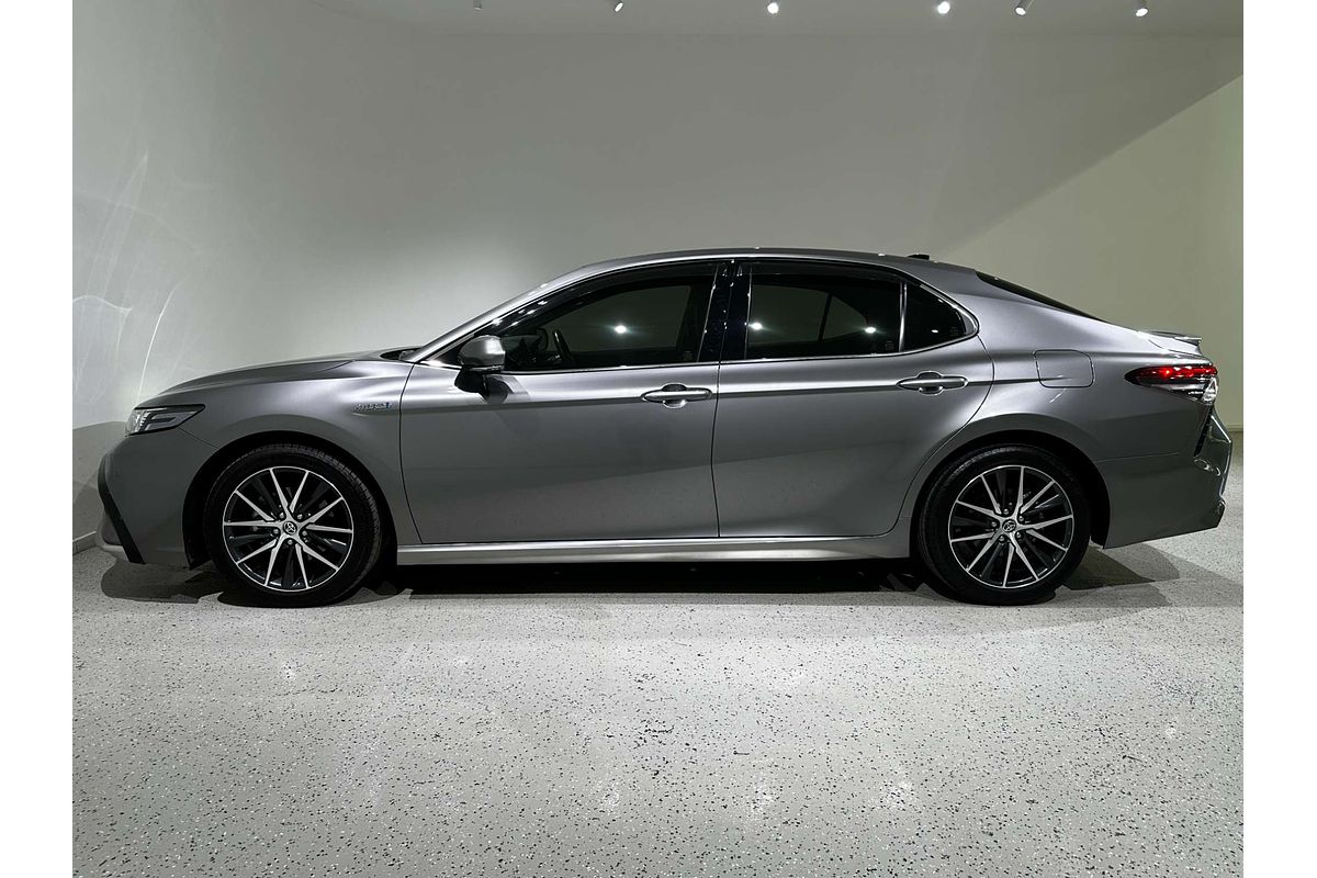 2022 Toyota Camry SL AXVH70R