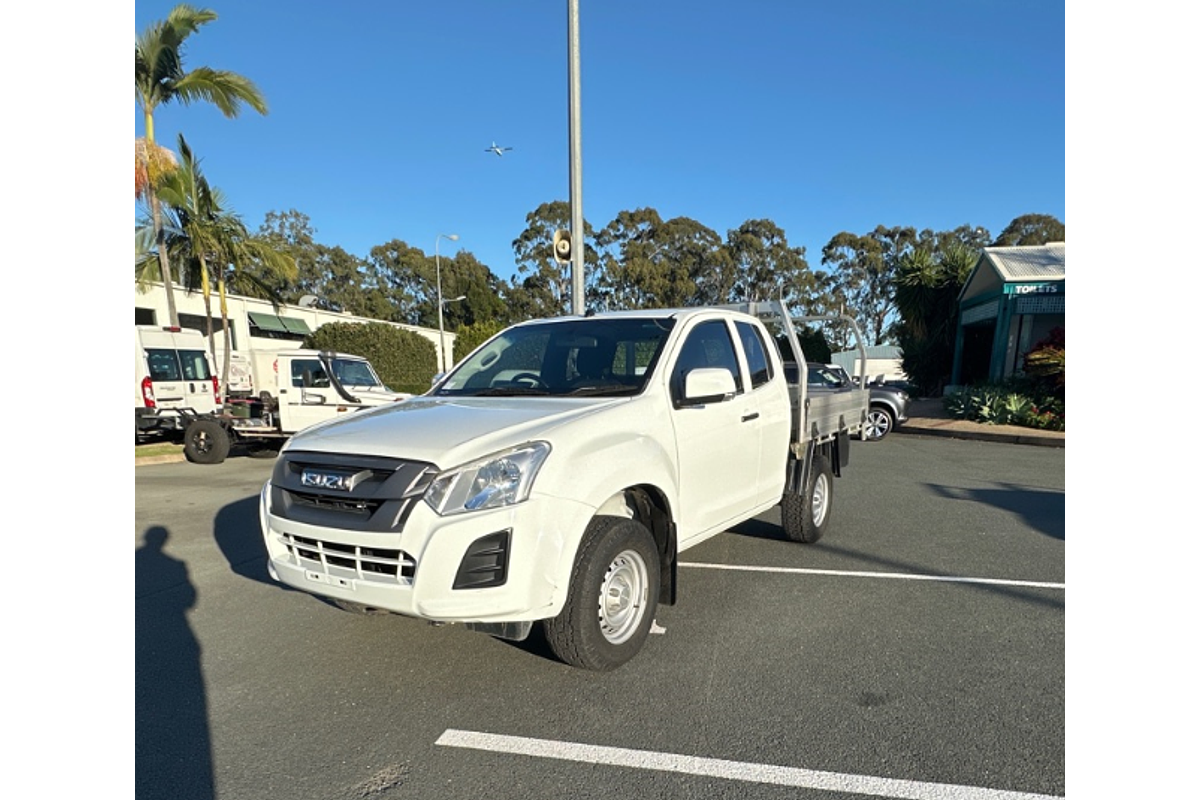 2019 Isuzu D-MAX SX 4X4