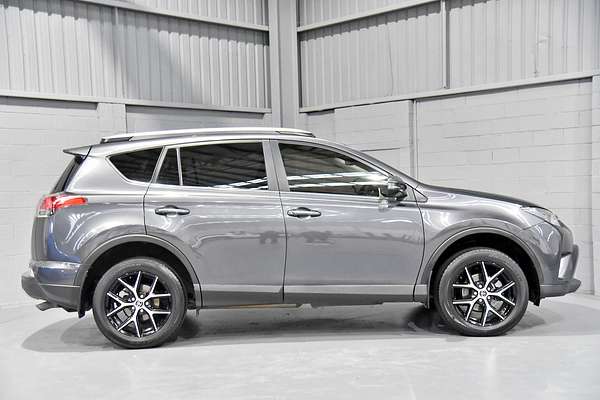2017 Toyota RAV4 GXL ASA44R