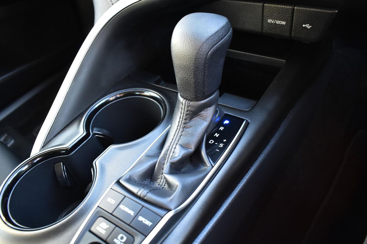 2024 Toyota Camry Ascent AXVH70R