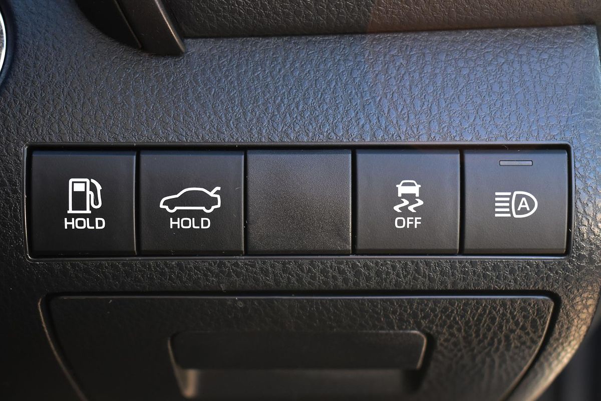 2024 Toyota Camry Ascent AXVH70R