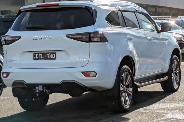 2024 Isuzu MU-X LS-T
