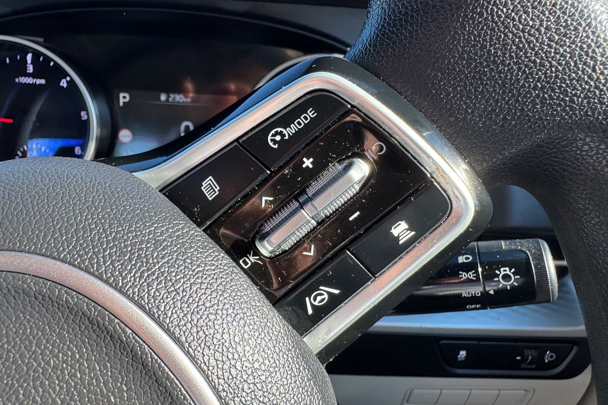 2023 Kia Carnival S KA4