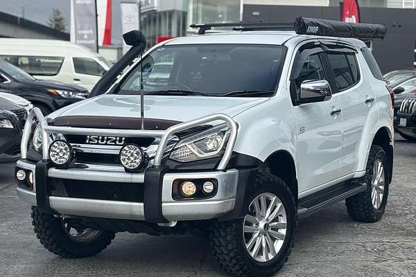 2017 Isuzu MU-X LS-U