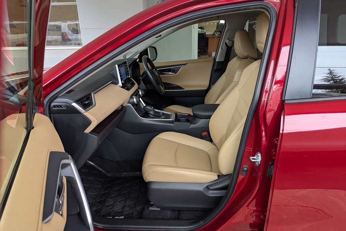 2021 Toyota RAV4 Cruiser AXAH54R
