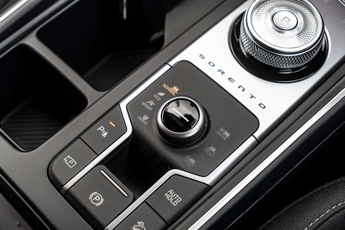 2025 Kia Sorento Sport MQ4 PE