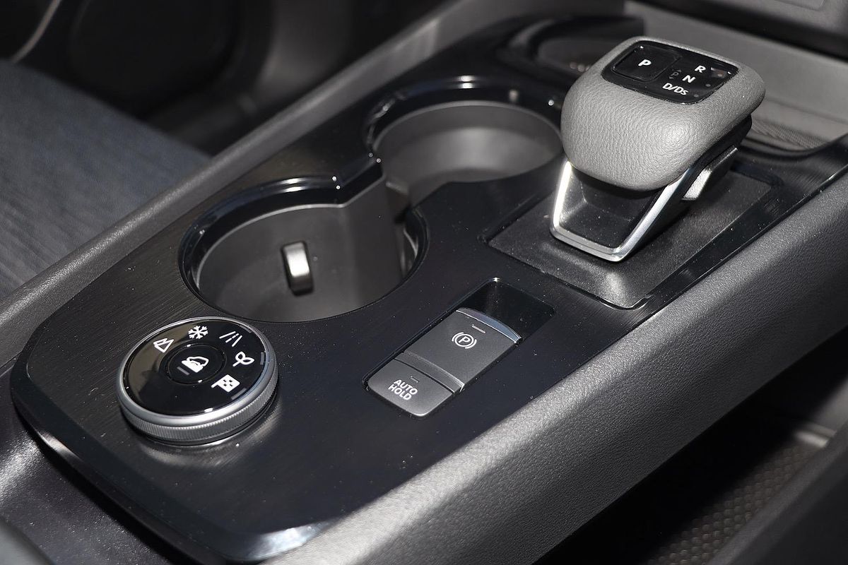 2024 Nissan X-TRAIL ST T33