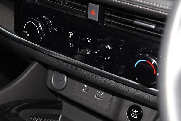 2024 Nissan X-TRAIL ST T33
