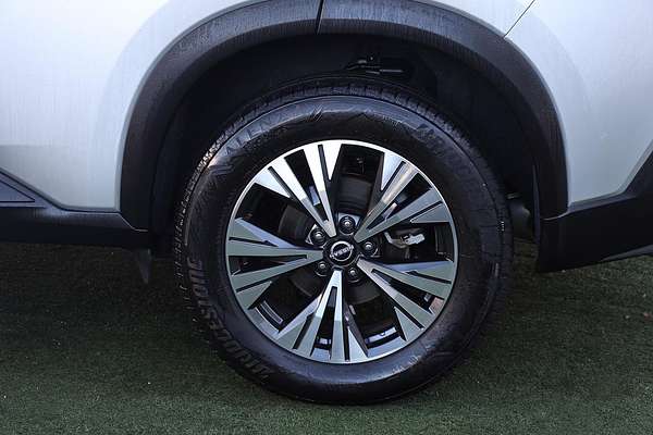 2024 Nissan X-TRAIL ST-L T33