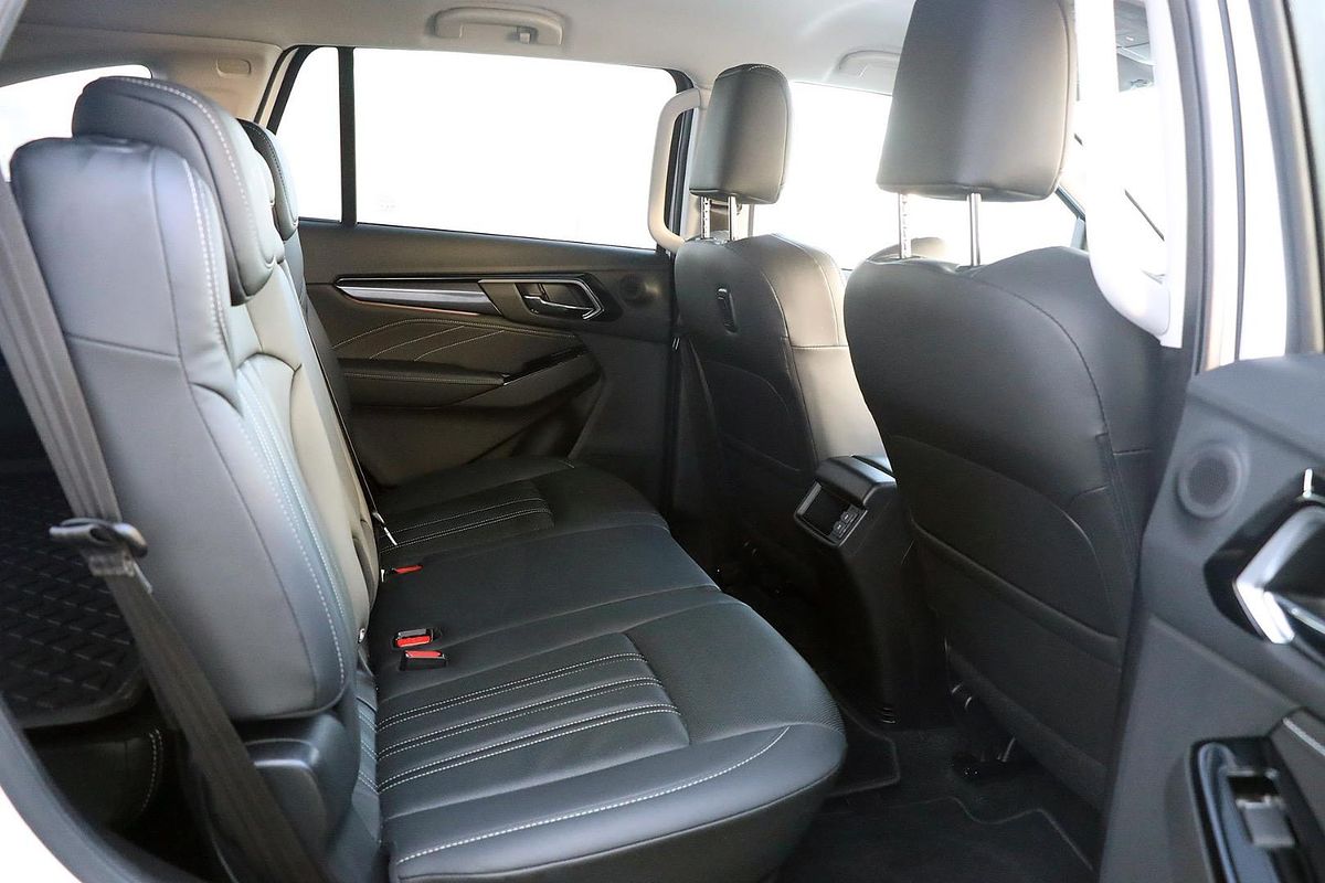 2024 Isuzu MU-X LS-T