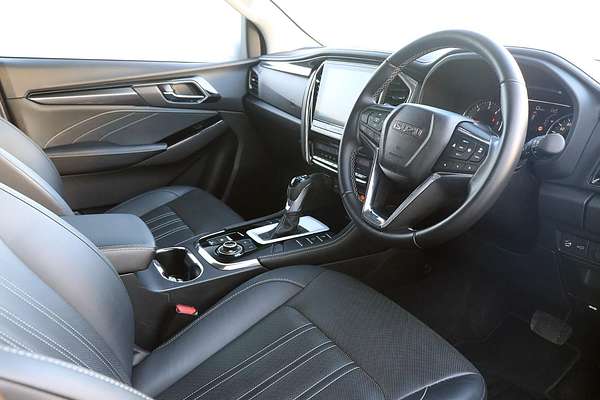 2024 Isuzu MU-X LS-T