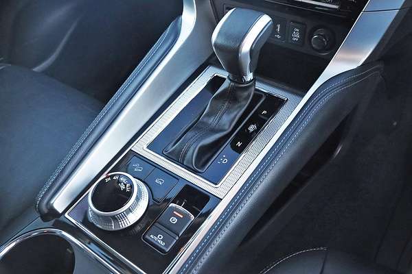 2021 Mitsubishi Pajero Sport Exceed QF