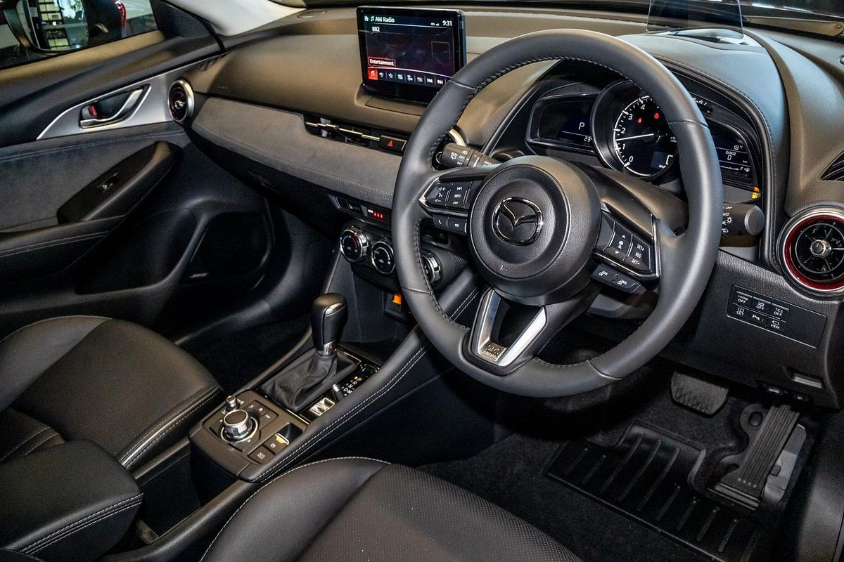 2025 Mazda CX-3 G20 Akari DK