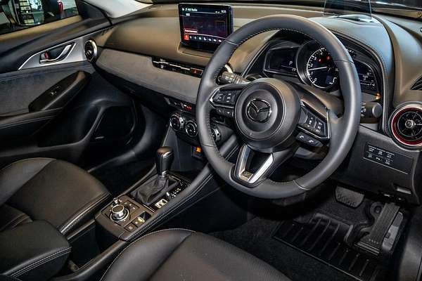 2025 Mazda CX-3 G20 Akari DK