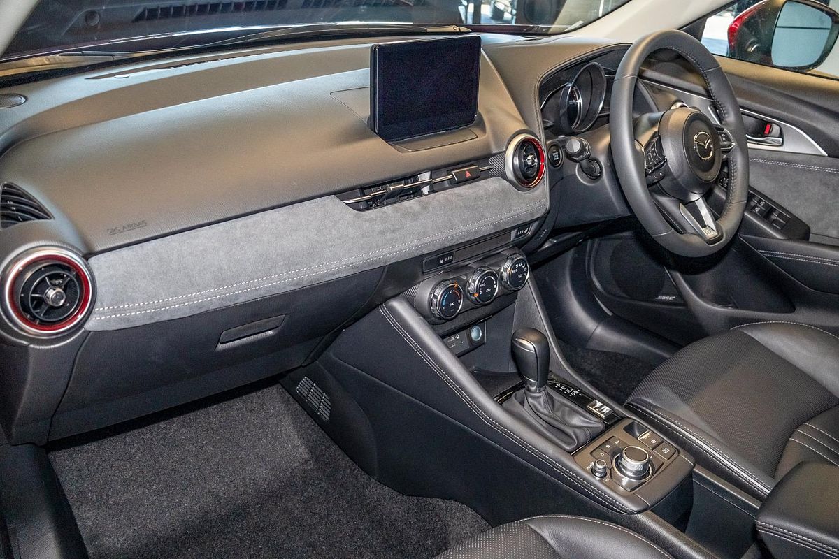2025 Mazda CX-3 G20 Akari DK
