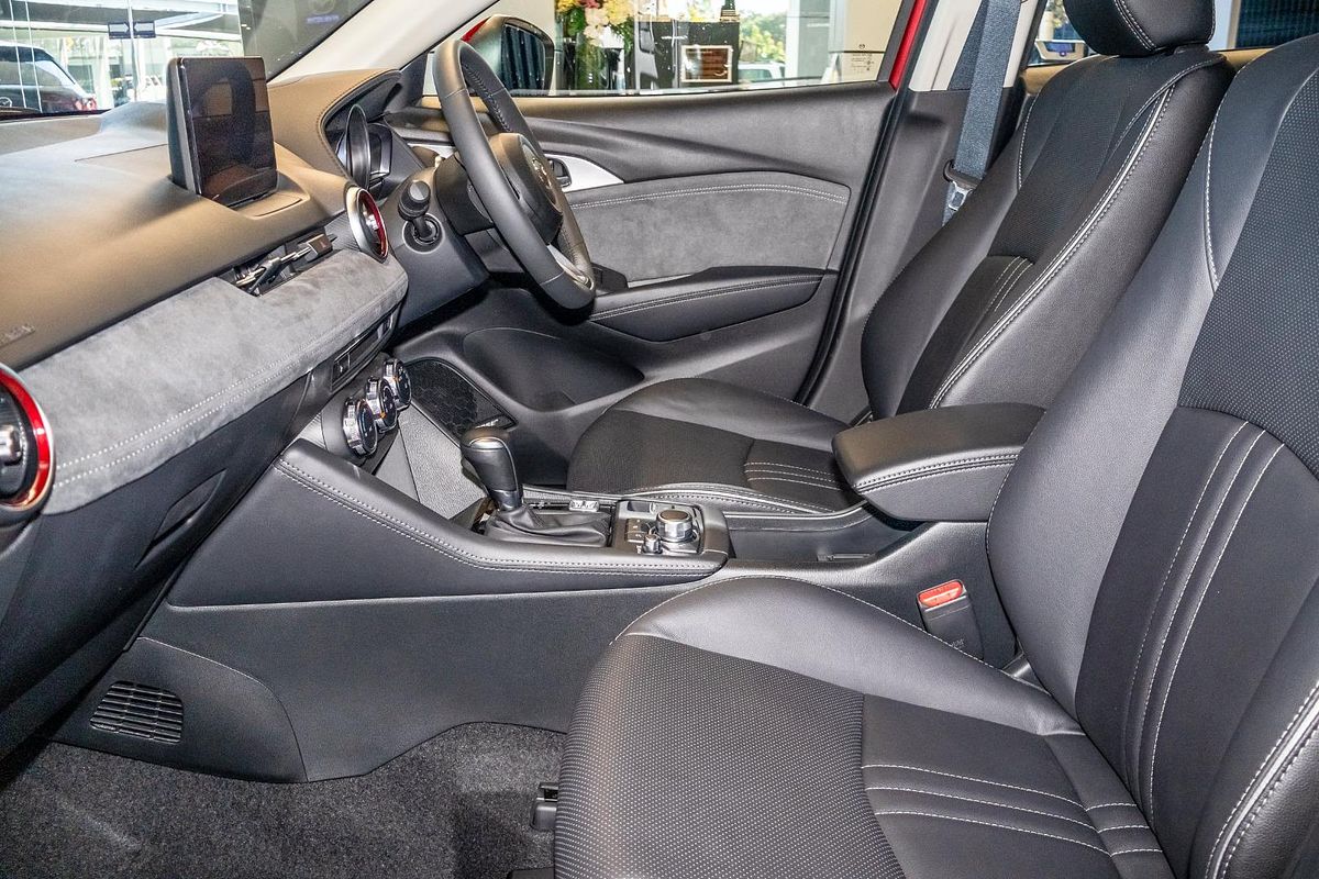 2025 Mazda CX-3 G20 Akari DK