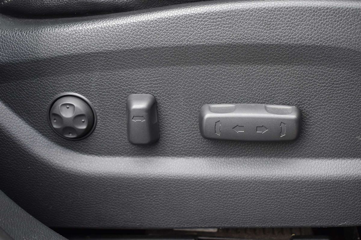 2013 Hyundai Santa Fe Highlander DM