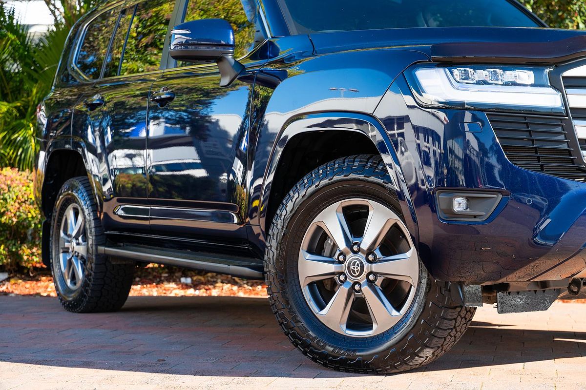 2023 Toyota Landcruiser VX FJA300R