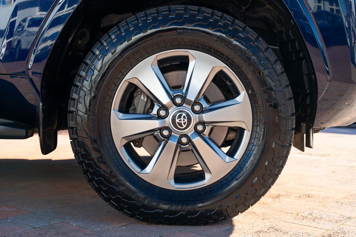2023 Toyota Landcruiser VX FJA300R