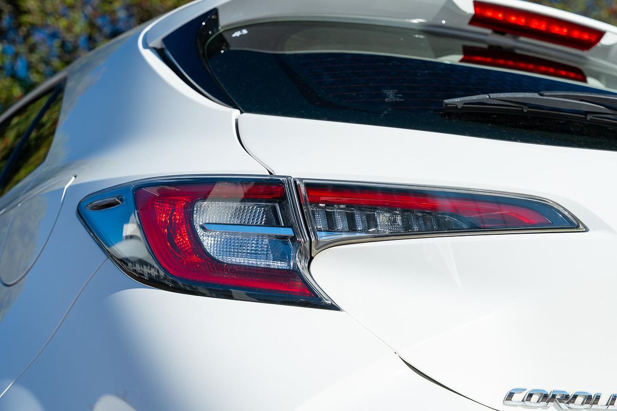 2020 Toyota Corolla Ascent Sport Hybrid ZWE211R