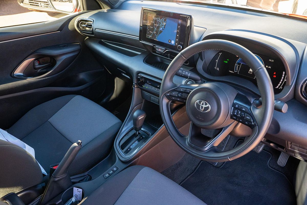 2024 Toyota Yaris SX Hybrid MXPH10R