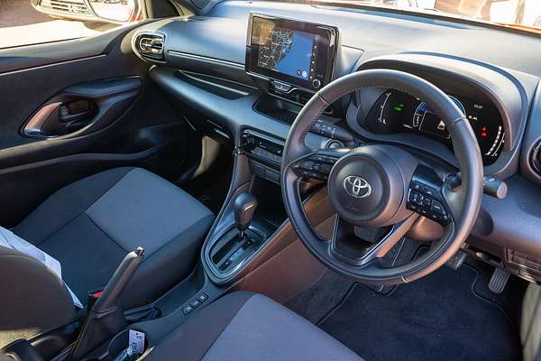 2024 Toyota Yaris SX Hybrid MXPH10R