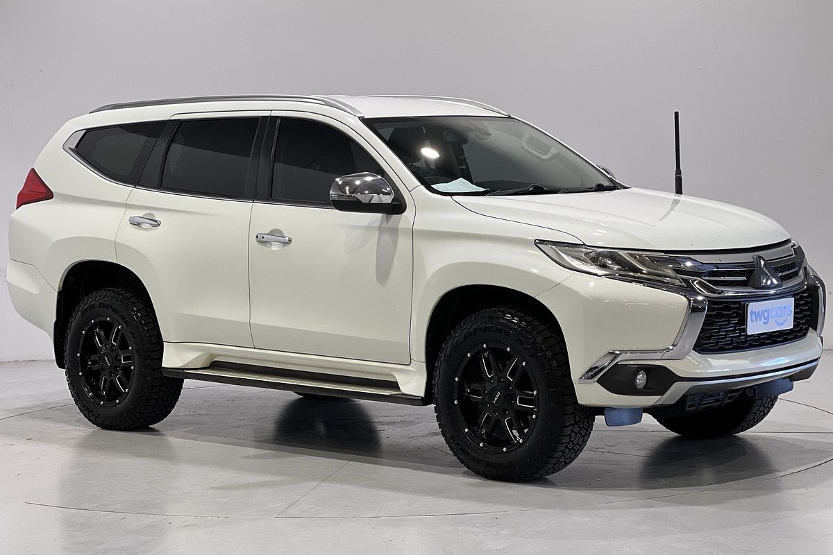 2017 Mitsubishi Pajero Sport GLS QE
