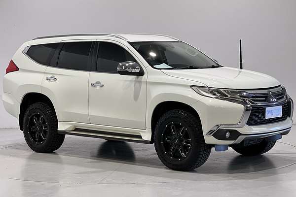 2017 Mitsubishi Pajero Sport GLS QE