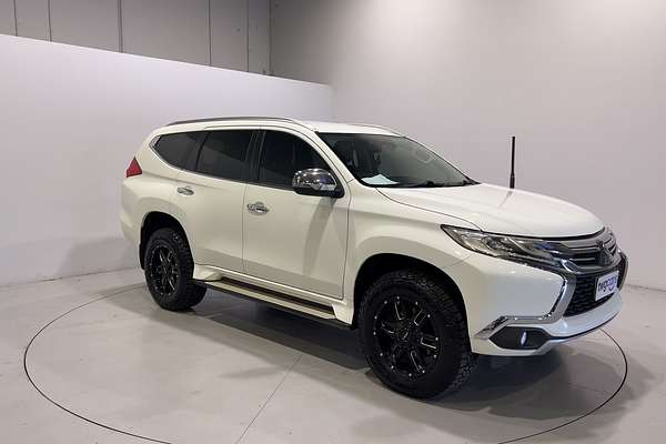2017 Mitsubishi Pajero Sport GLS QE