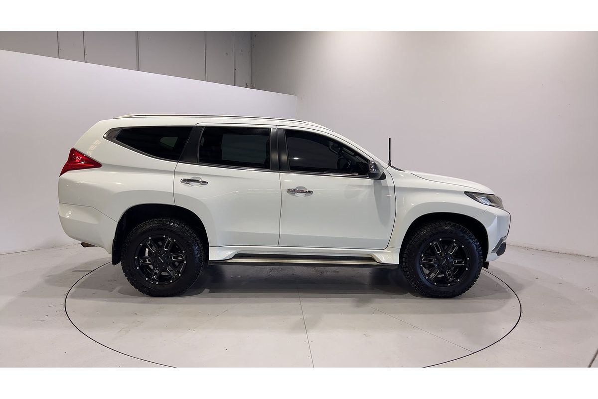 2017 Mitsubishi Pajero Sport GLS QE