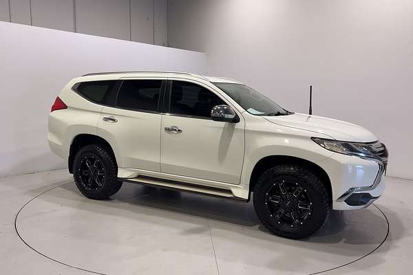2017 Mitsubishi Pajero Sport GLS QE