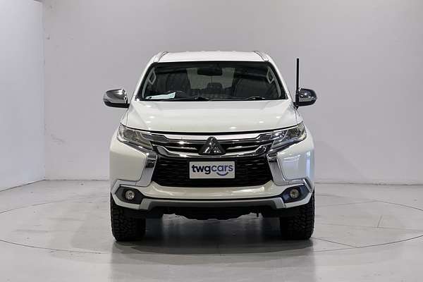 2017 Mitsubishi Pajero Sport GLS QE