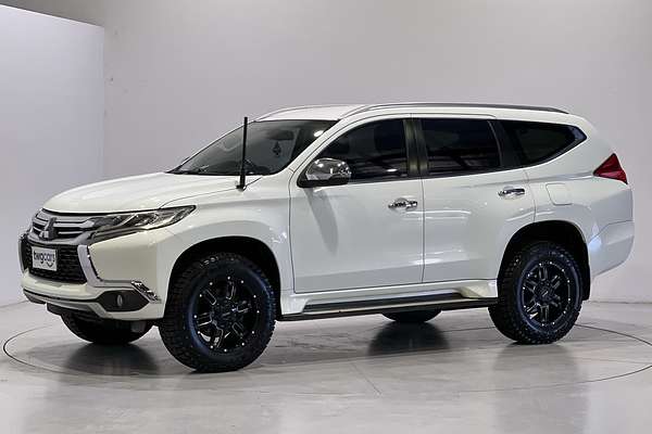 2017 Mitsubishi Pajero Sport GLS QE