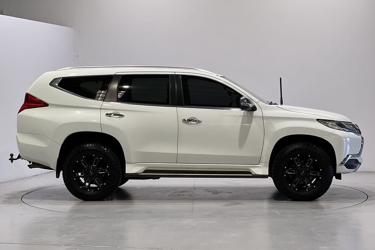 2017 Mitsubishi Pajero Sport GLS QE