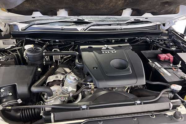 2017 Mitsubishi Pajero Sport GLS QE