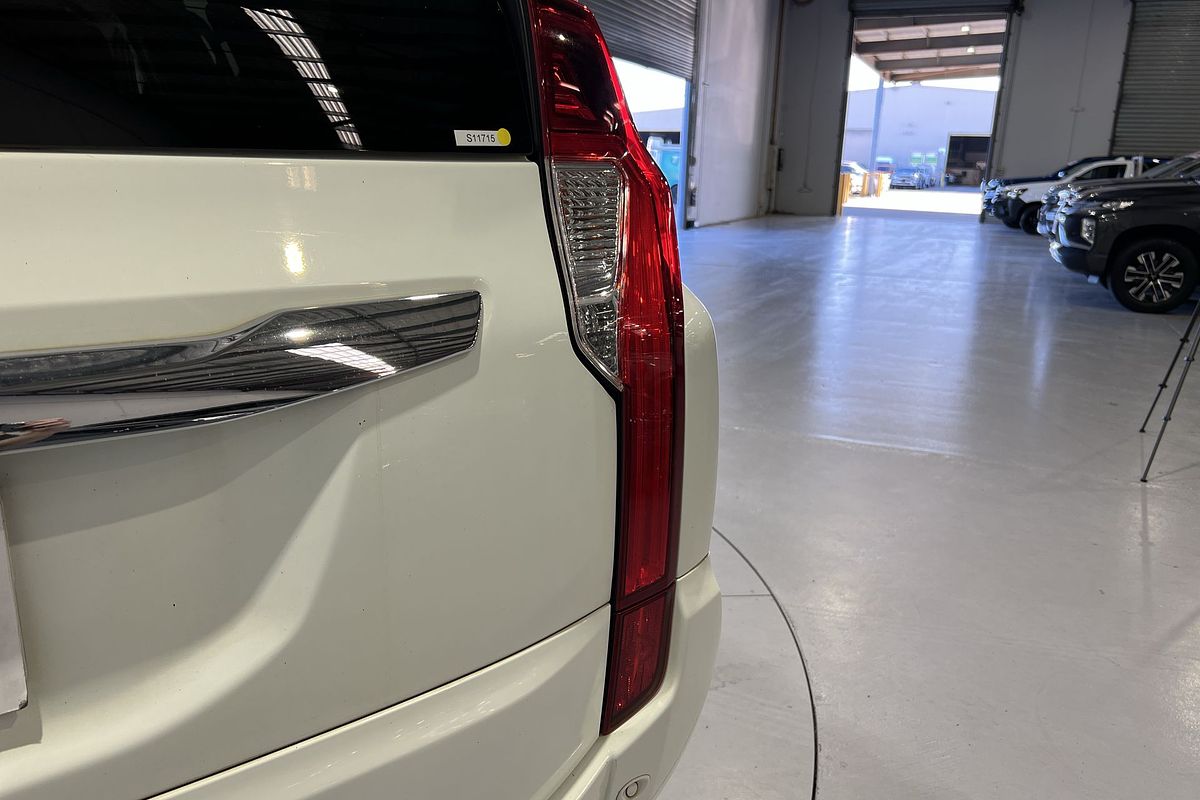 2017 Mitsubishi Pajero Sport GLS QE