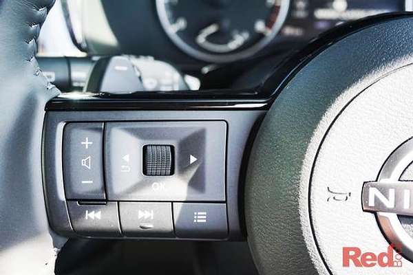 2024 Nissan Pathfinder ST-L R53