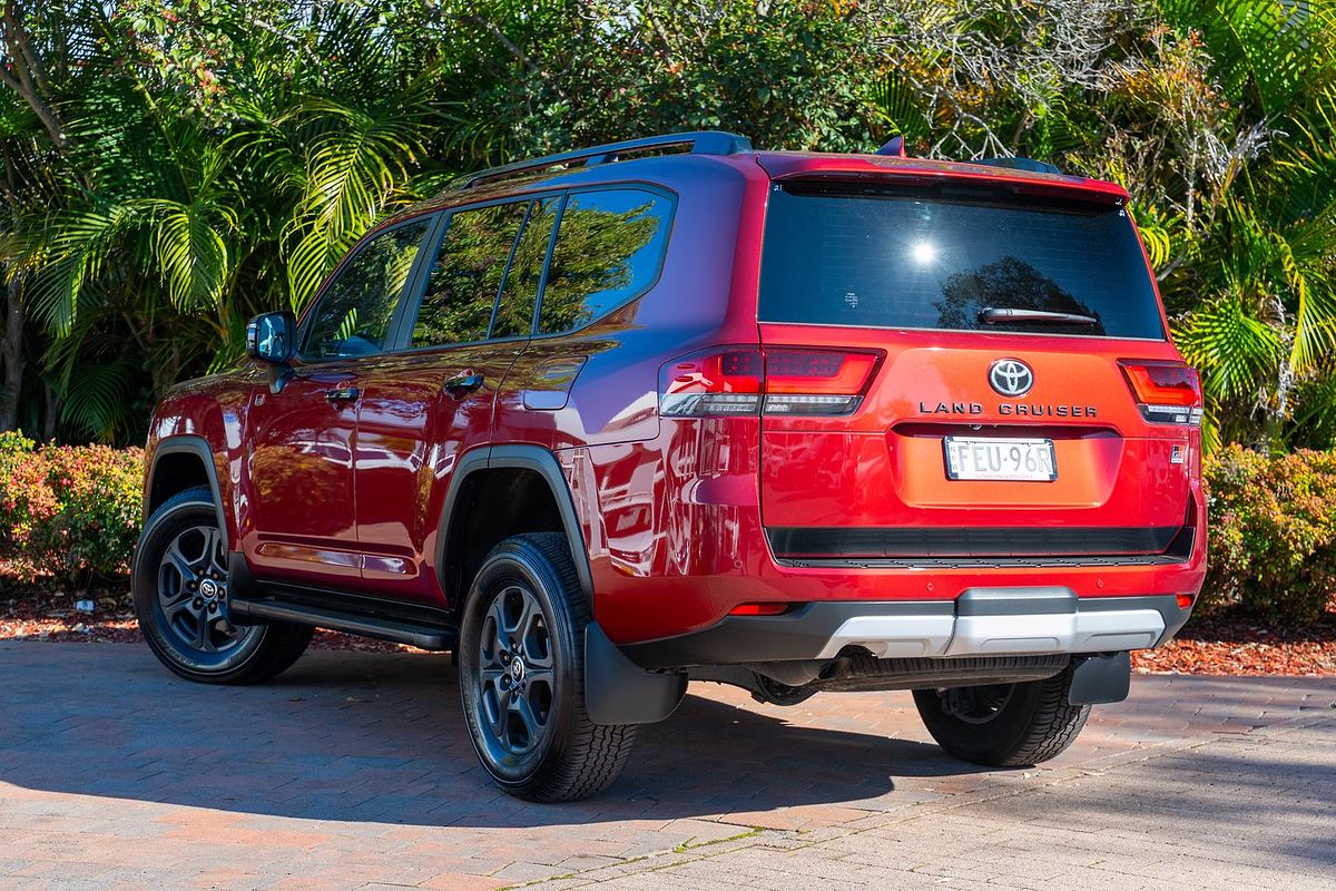2023 Toyota Landcruiser GR Sport FJA300R