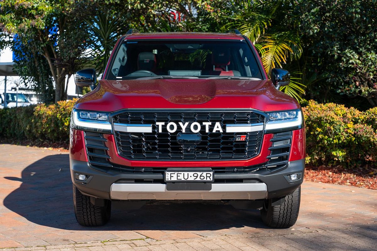 2023 Toyota Landcruiser GR Sport FJA300R