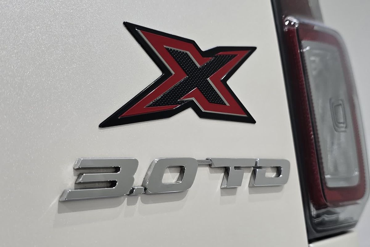 2022 Isuzu D-MAX D-MAX X-TERRAIN (4x4) TOR2Z22 4X4