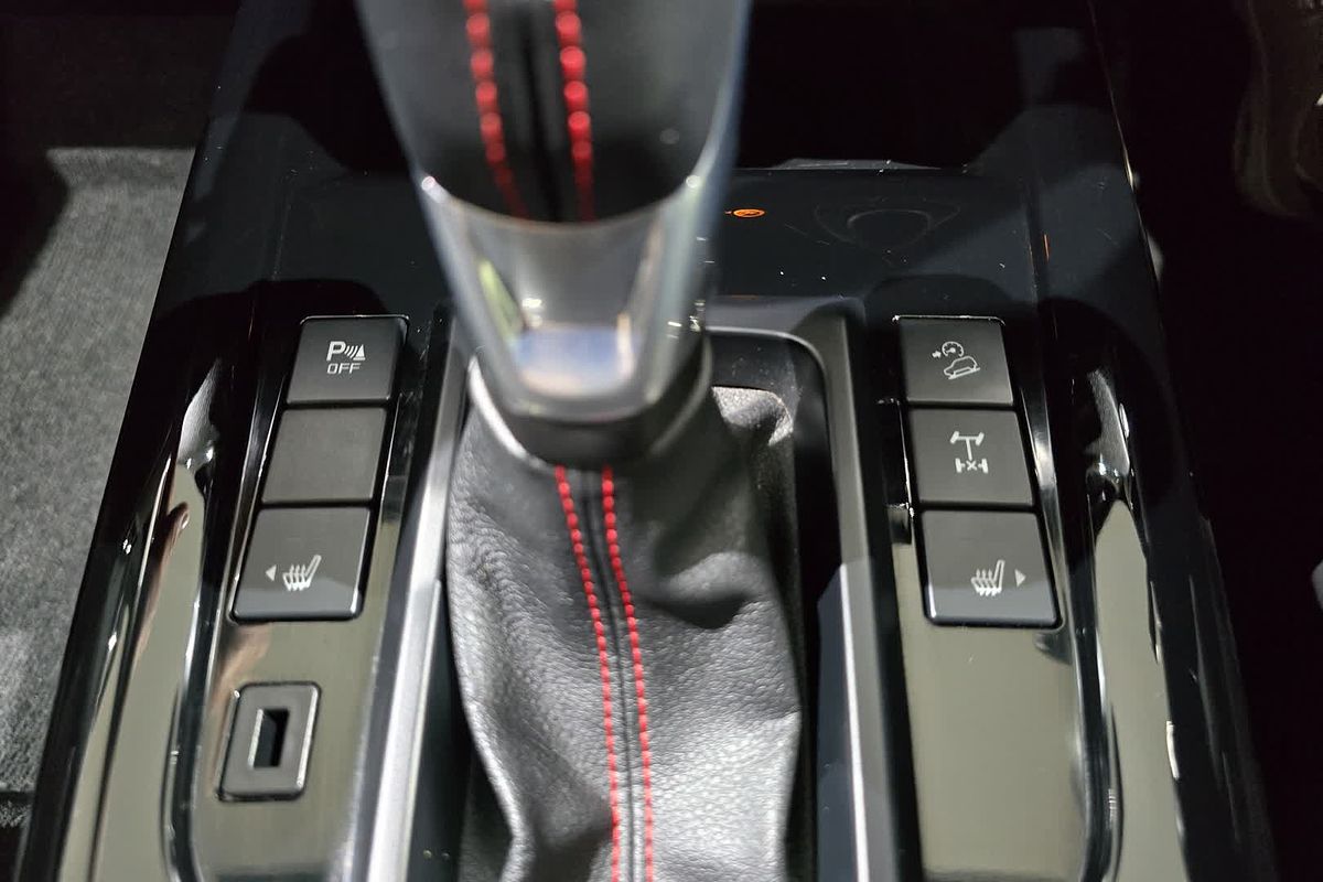 2022 Isuzu D-MAX D-MAX X-TERRAIN (4x4) TOR2Z22 4X4