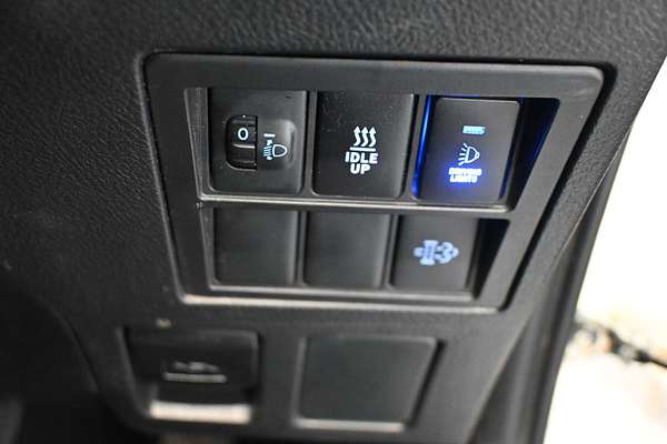 2019 Toyota Hilux SR GUN126R 4X4