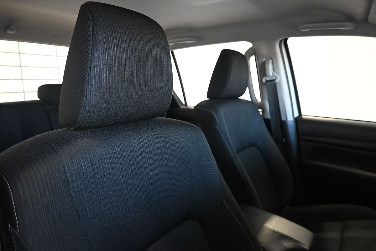 2019 Toyota Hilux SR GUN126R 4X4